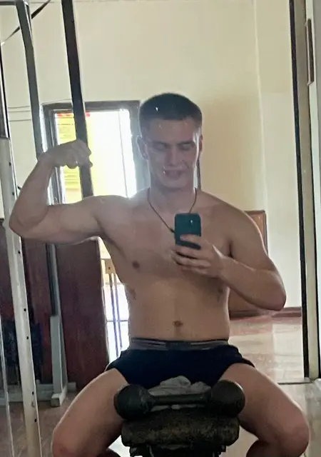 Кирилл из Вольска, мне 26, познакомлюсь для дружбы