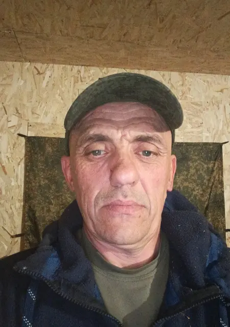 Александр из Кургана, мне 48, познакомлюсь на одну ночь