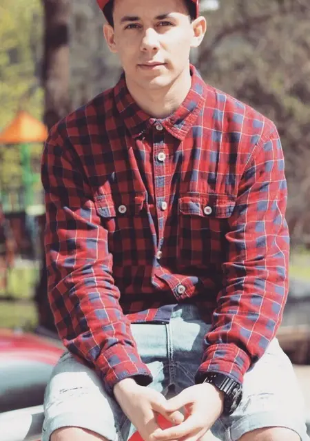 Я Александр, 29, знакомлюсь для общения в Самаре