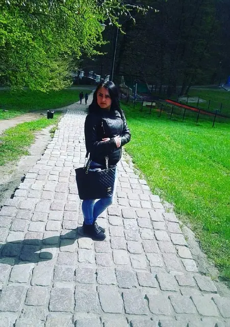 Я Лена, 29, из Калининграда, ищу знакомство для общения