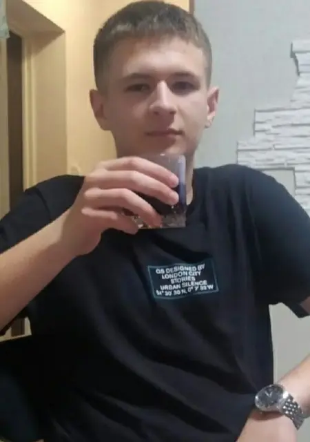 Я Ммм, 21, из Ростова-на-Дону, ищу знакомство для приятного времяпровождения