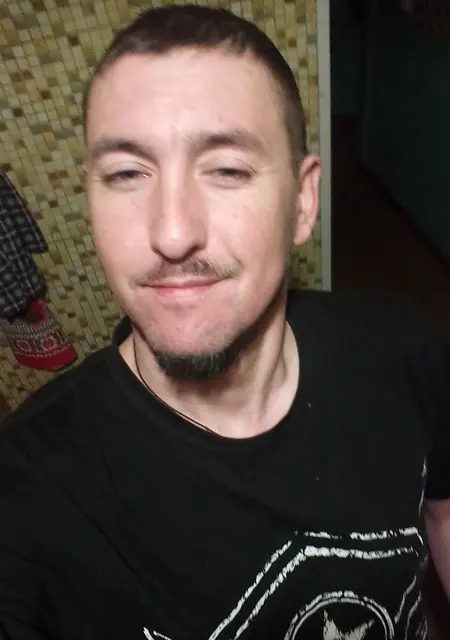 Димасик из Серпухова, ищу на сайте знакомства на одну ночь