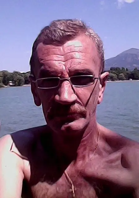 Александр из Пятигорска, ищу на сайте знакомства на одну ночь