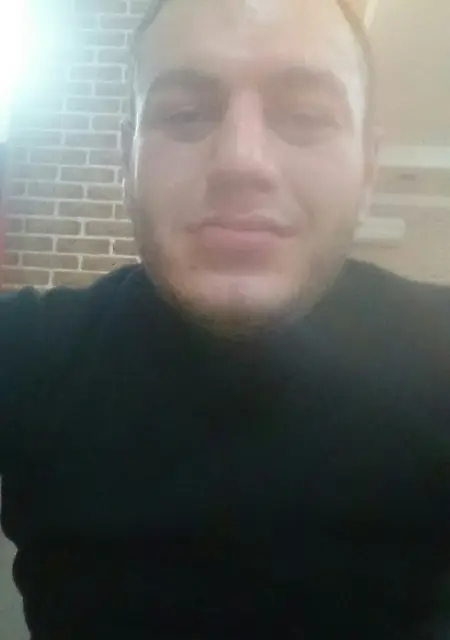 Ааааа из Губкинского, мне 35, познакомлюсь без обязательств