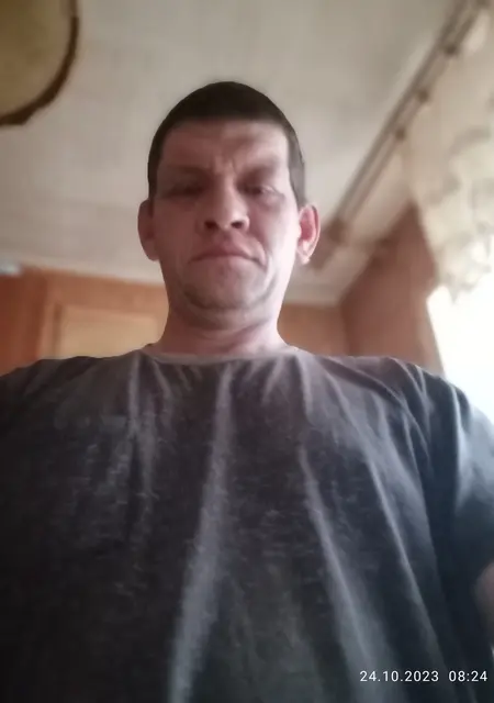 Андрей из Омска, мне 52, познакомлюсь для приятного времяпровождения