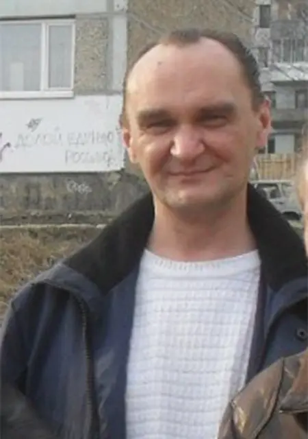 Я Дмитрий, 56, из Каменска-Уральского, ищу знакомства без обязательств