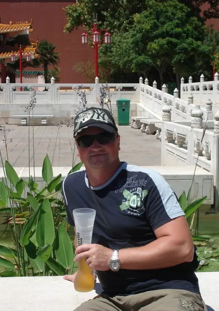 Я Андерссон, 55, из Калуги, ищу знакомства без обязательств