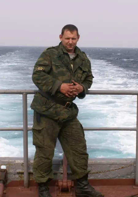 Максим из Большого Камня, мне 42, познакомлюсь на одну ночь