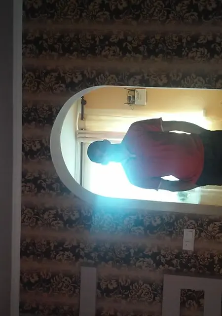 Саша из Соснового Бора, ищу на сайте постоянные отношения