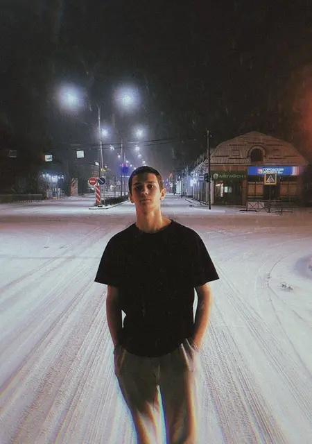 Я Димк, 27, знакомлюсь без обязательств в Георгиевске