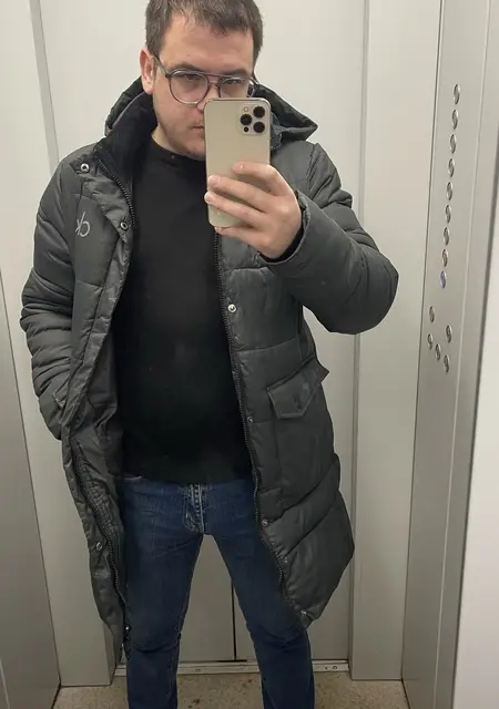 Я Сергей, 31, из Тольятти, ищу знакомство для приятного времяпровождения