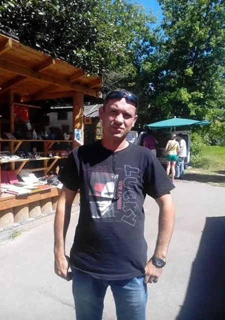 Дмитрий из Реутова, мне 43, познакомлюсь на одну ночь