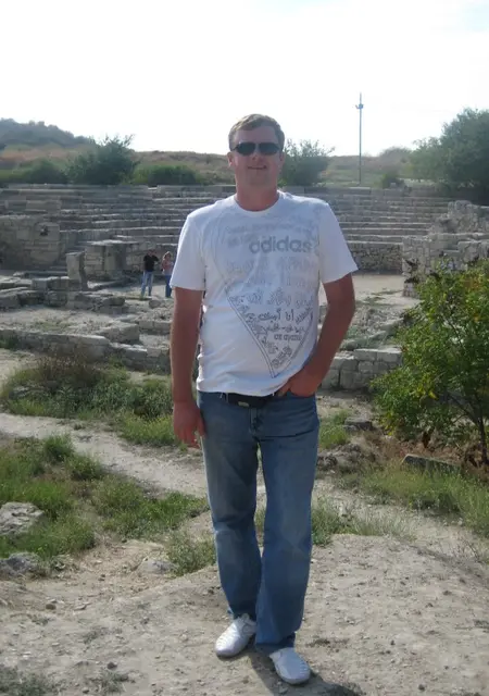 Я Вася, 44, из Химок, ищу знакомства без обязательств