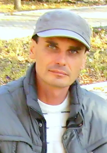 Роман из Саратова, мне 50, познакомлюсь без обязательств