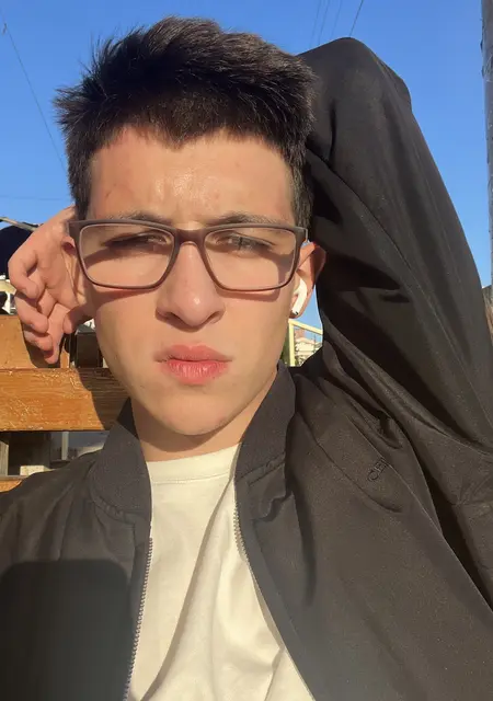 Руслан из Пятигорска, мне 20, познакомлюсь для совместных путешествий