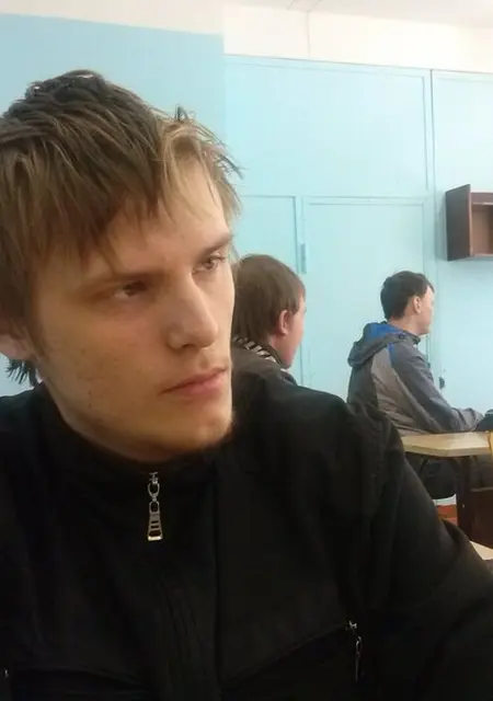 Я Аксёнов Санёк, 30, из Тольятти, ищу знакомства без обязательств