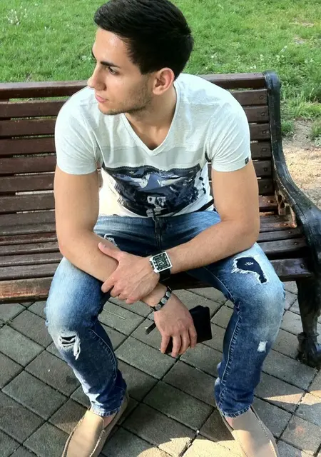 Артур из Владикавказа, мне 39, познакомлюсь без обязательств