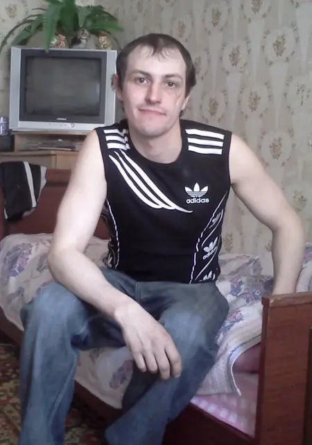 Я Олег, 41, знакомлюсь для вирта в Шахтах