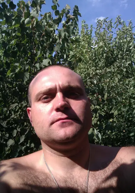 Я Сергей, 39, из Троицка, ищу знакомства без обязательств