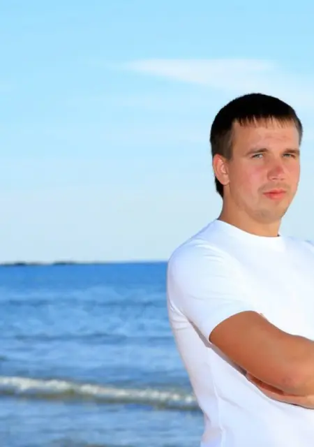 Максим из Железнодорожного, мне 41, познакомлюсь без обязательств