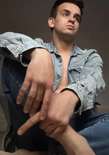 Вадим из Дзержинска, мне 26, познакомлюсь на одну ночь