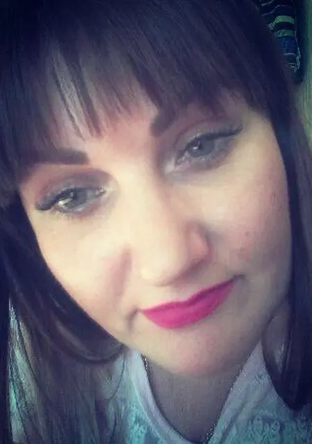 Я Олечка, 45, знакомлюсь без обязательств в Перми