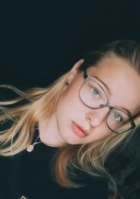 Настя из Перми, мне 25, познакомлюсь для общения