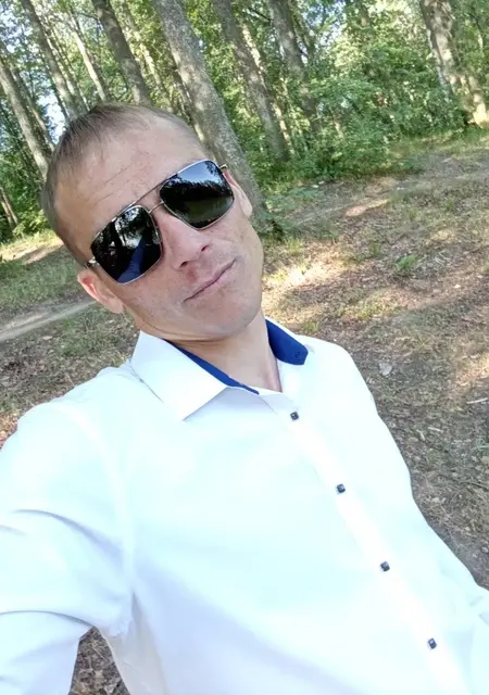 Я Иван, 33, из Набережных Челнов, ищу знакомства без обязательств