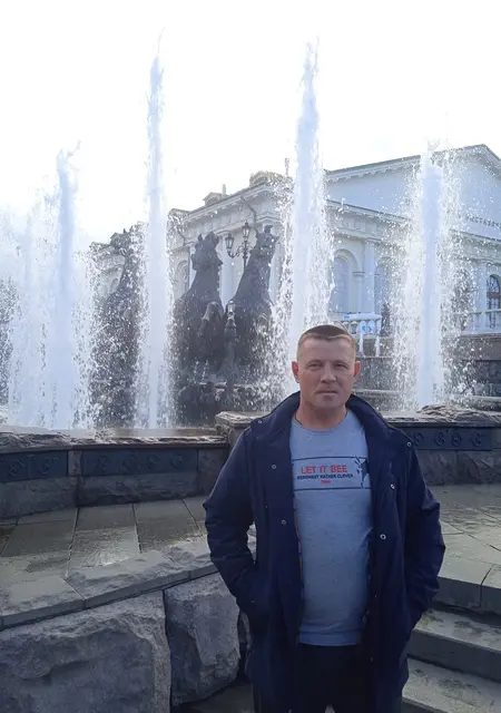 Я Алексей, 40, из Мангуша, ищу знакомства без обязательств