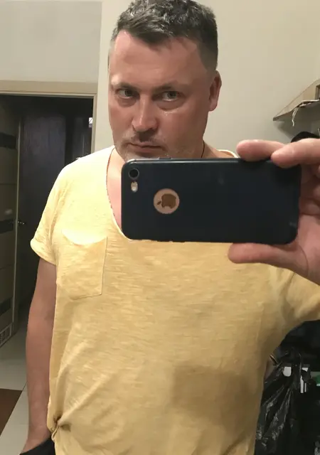 Мистер Лео из Анапы, мне 43, познакомлюсь на одну ночь