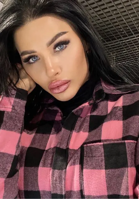 Виктория из Краснодара, ищу на сайте знакомства на одну ночь