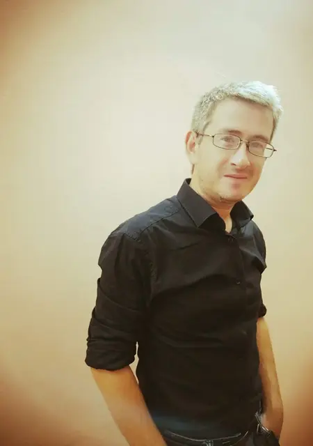 Я Виктор, 25, знакомлюсь без обязательств в Черкесске