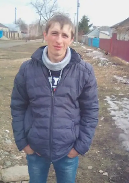 Костя из Новопавловска, ищу на сайте постоянные отношения