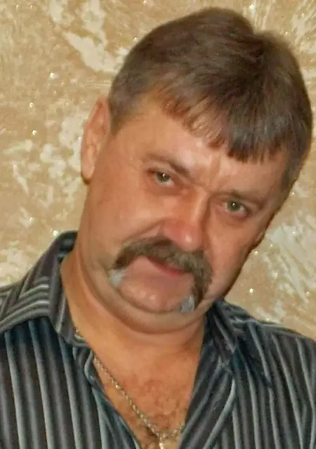 Я Влад, 61, из Троицка, ищу знакомство