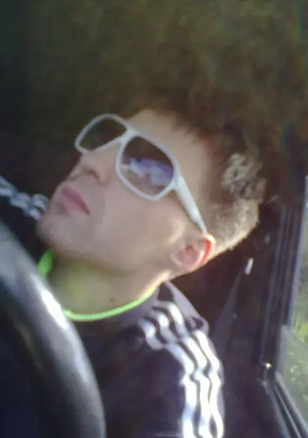 Я Артем, 36, знакомлюсь без обязательств в Нижней Туре