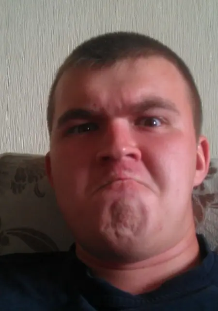 Олег из Междуреченска, ищу на сайте знакомства без обязательств