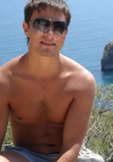 Володя из Крымска, ищу на сайте знакомства на одну ночь