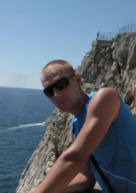 Константин из Мариуполя, мне 40, познакомлюсь для вирта