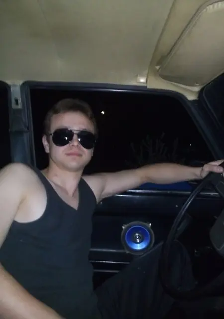 Я Bad Boy, 33, из Асбеста, ищу знакомства без обязательств