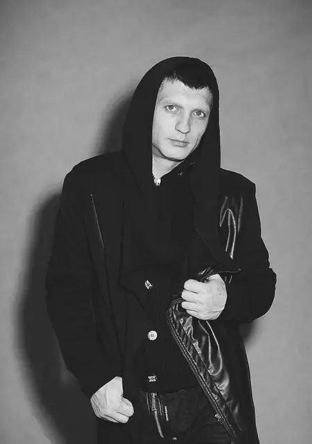 Я Микки, 42, из Кривого Рога, ищу знакомства без обязательств