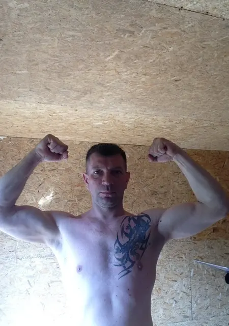 Я Олег, 50, из Тулы, ищу знакомства на одну ночь