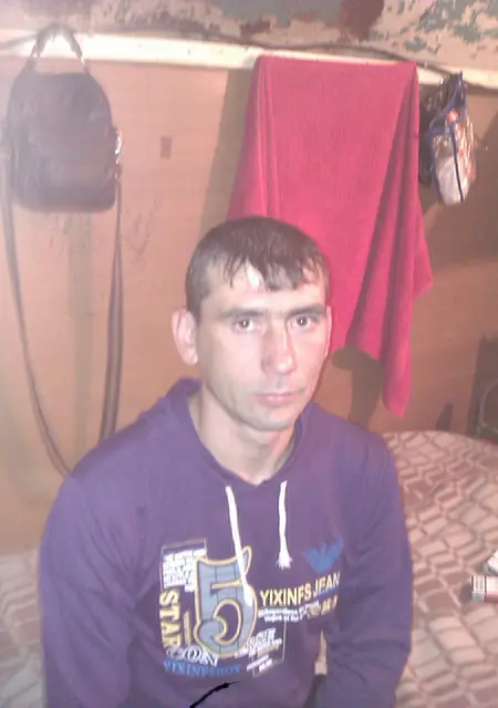 Denis из Бикина, мне 43, познакомлюсь на одну ночь