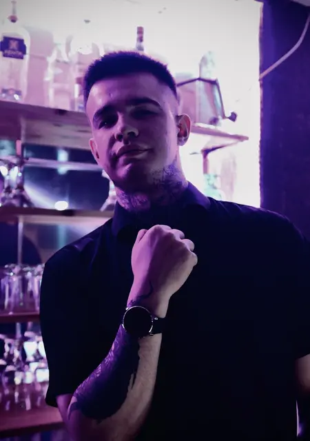 Павел из Новосибирска, ищу на сайте знакомства на одну ночь