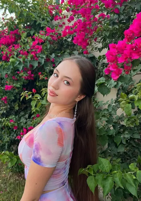 Я Алинка, 19, из Волгограда, ищу знакомство для общения