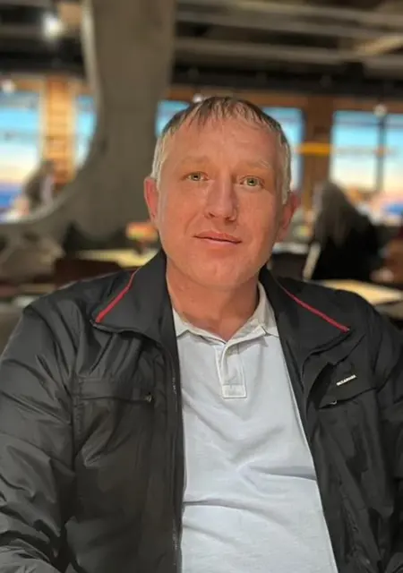 Я Евген, 43, знакомлюсь без обязательств в Сочи