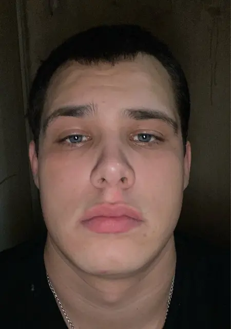 Я Сергей, 20, знакомлюсь для общения в Бийске