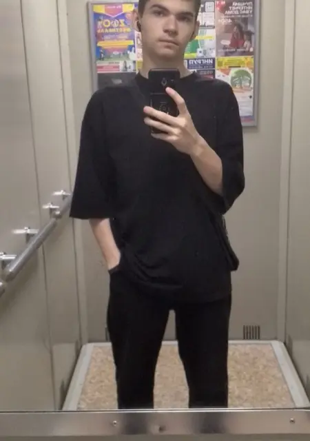 Даниил из Ижевска, мне 18, познакомлюсь для дружбы