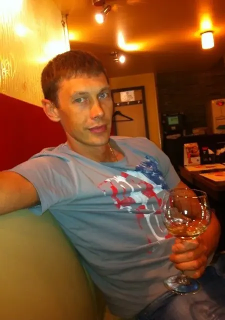 Я Андрей, 47, из Калтана, ищу знакомство для приятного времяпровождения