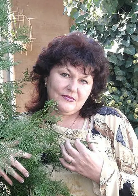 Я Ирина, 57, знакомлюсь без обязательств в Симферополе