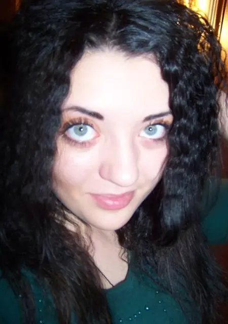 Александра из Херсона, мне 30, познакомлюсь на одну ночь